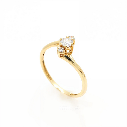 Aurora Três Luzes – Anel Solitário em Ouro 18k