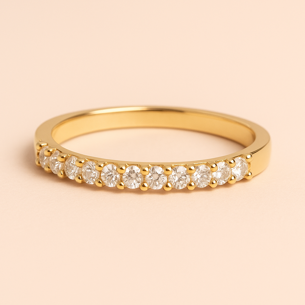 Anel em Ouro 18K com 11 Zircônias – Brilho e Sofisticação em Cada Detalhe